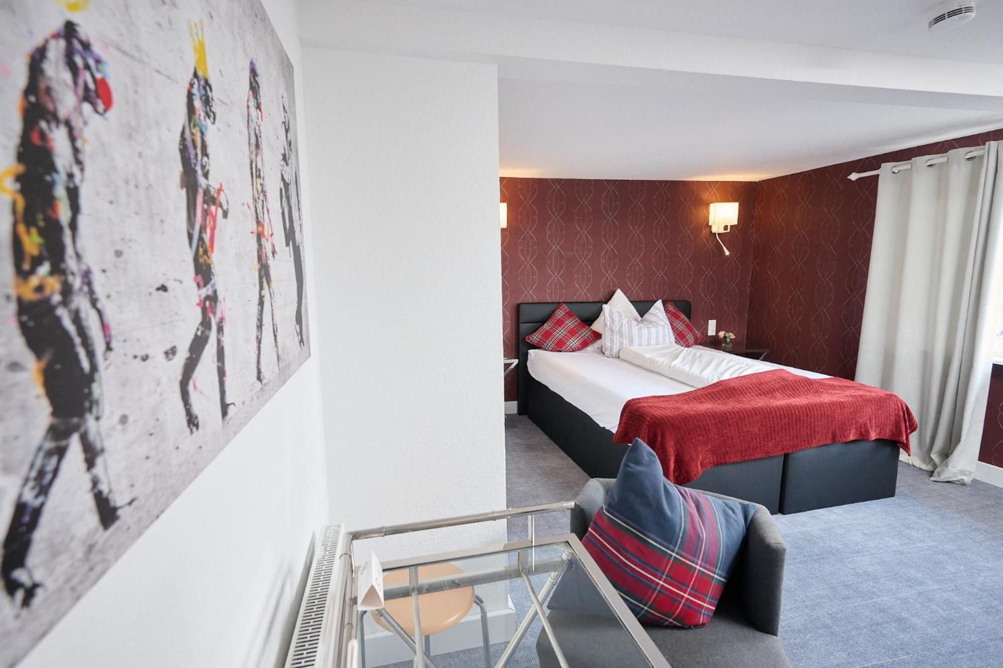 Hotel Haus Roedgen Wilnsdorf ภายนอก รูปภาพ
